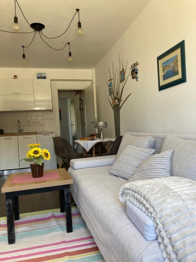 Nikka Apartments Malinska Bagian luar foto