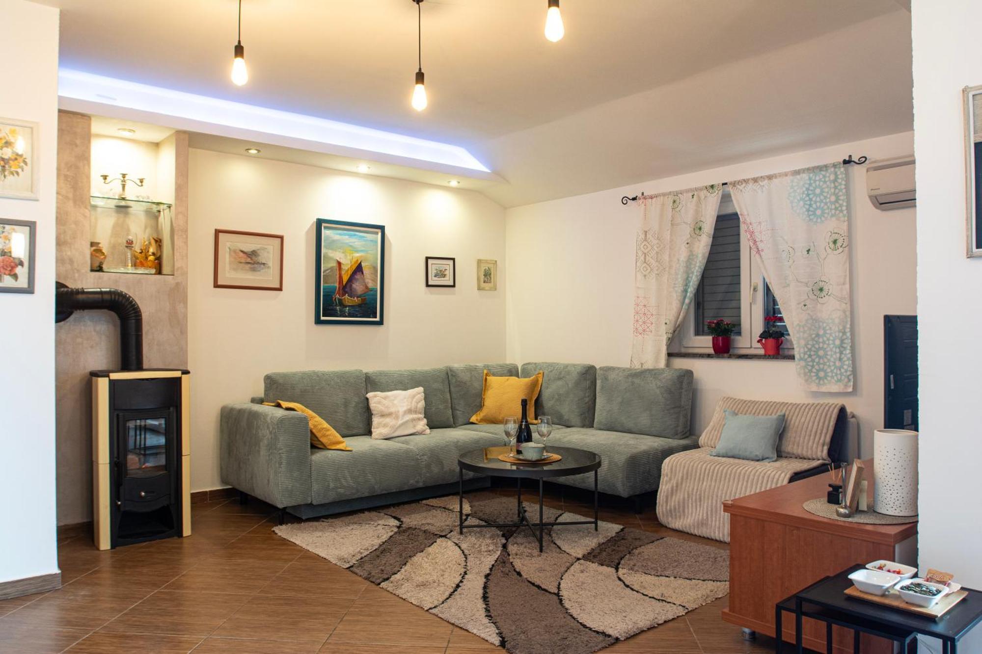Nikka Apartments Malinska Bagian luar foto