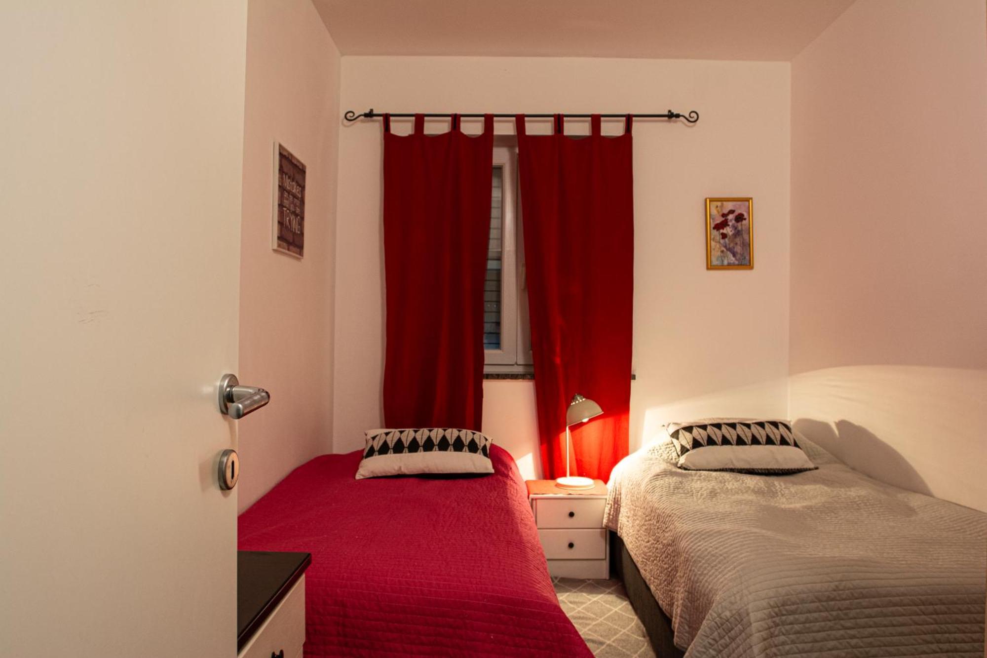 Nikka Apartments Malinska Bagian luar foto